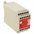 G9SA-TH301 AC/DC24 - RELAY SAFETY 3P 24V