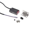 E3S-AD32 - SENSOR REFLECTIVE 700MM PNP